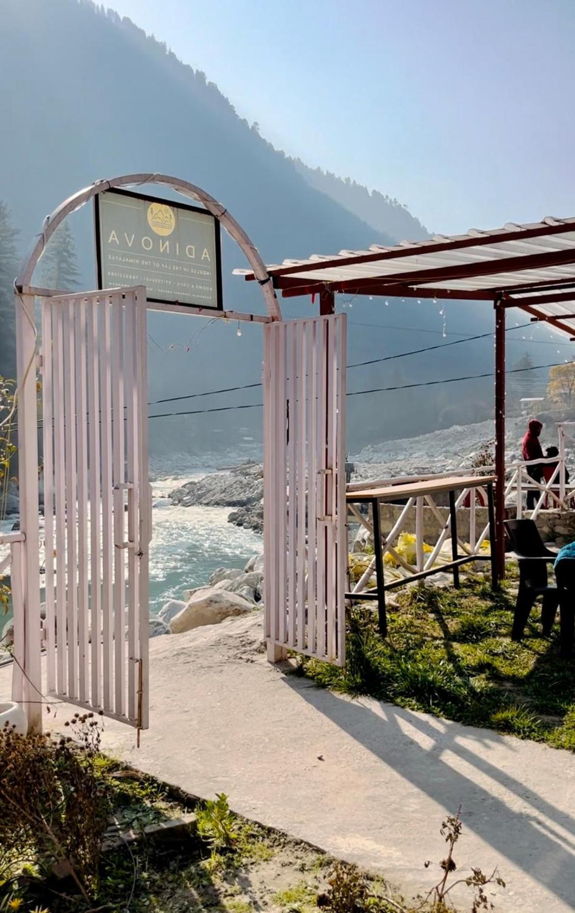 Hotel Adinova Kasol Ngoại thất bức ảnh