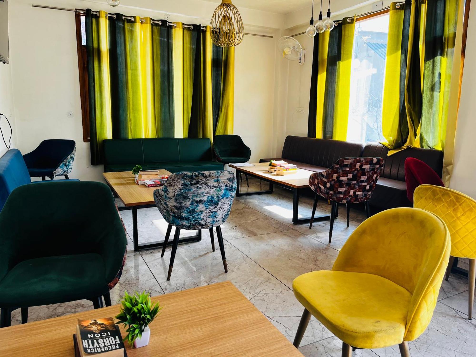 Hotel Adinova Kasol Ngoại thất bức ảnh