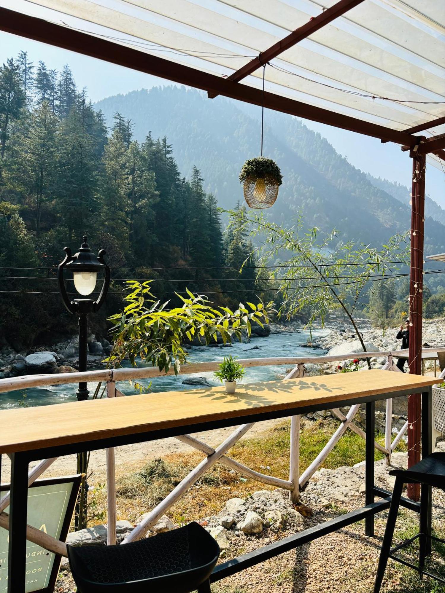 Hotel Adinova Kasol Ngoại thất bức ảnh