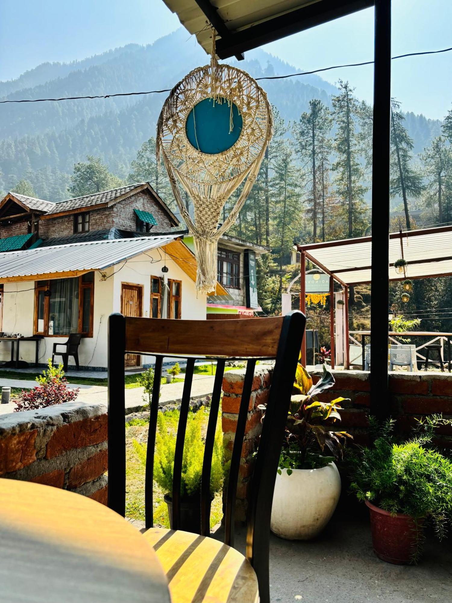 Hotel Adinova Kasol Ngoại thất bức ảnh