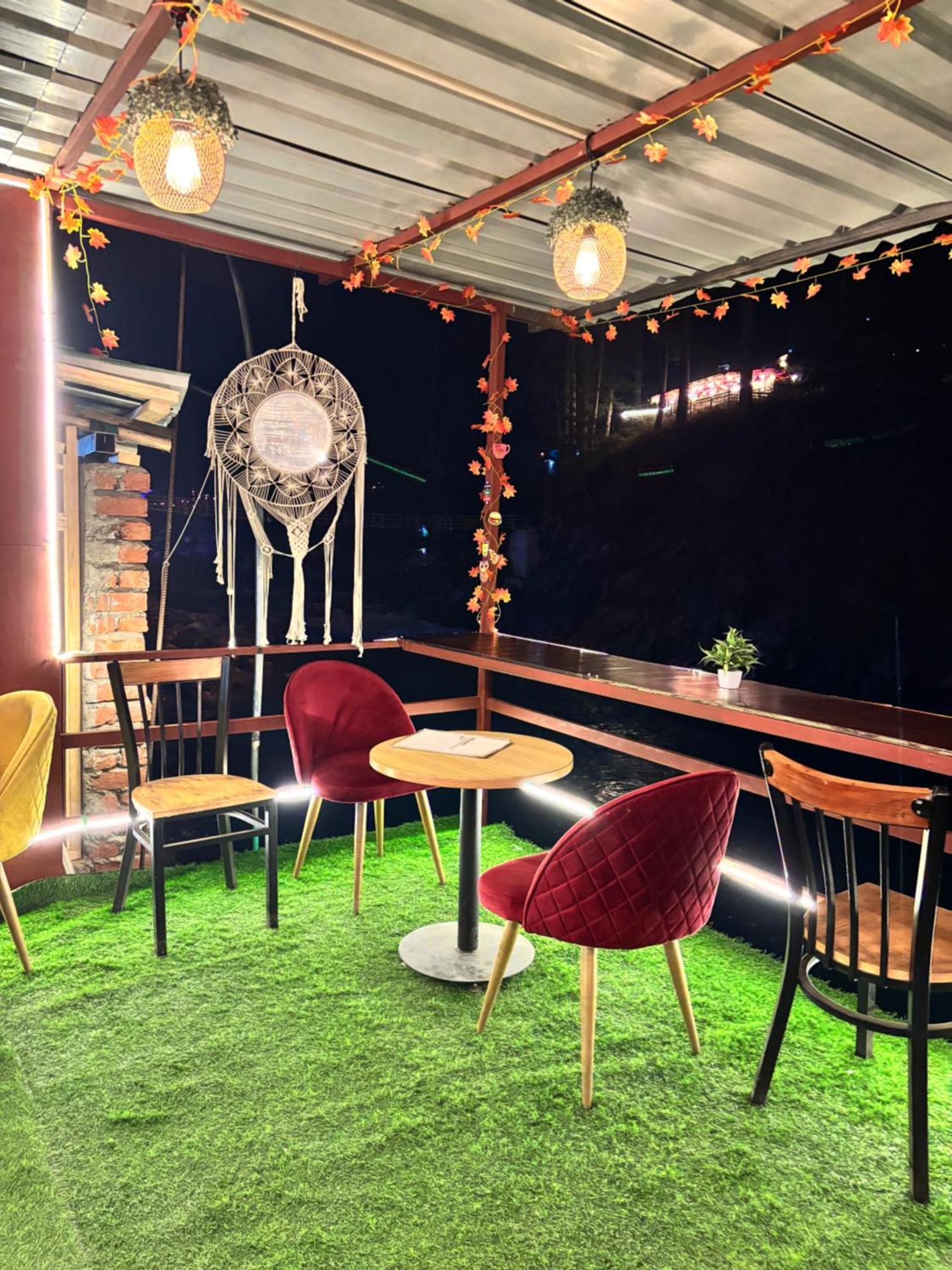 Hotel Adinova Kasol Ngoại thất bức ảnh